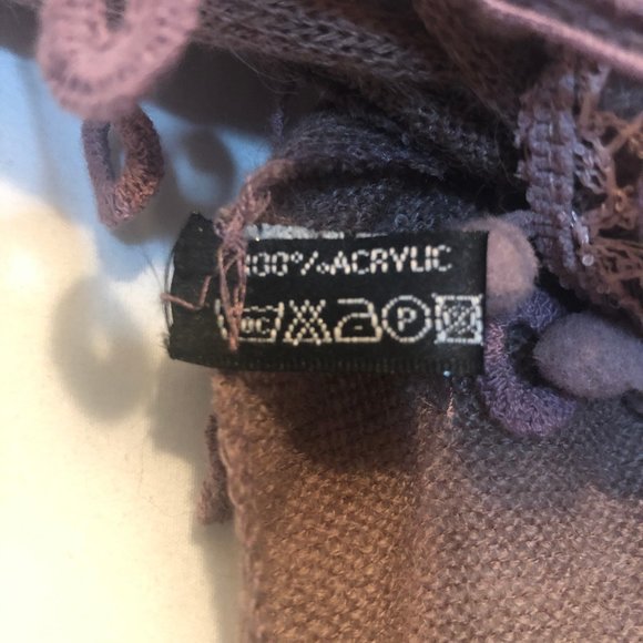 Taupe-Pink Scarf with Lace and Tassels - Picture 5 of 6